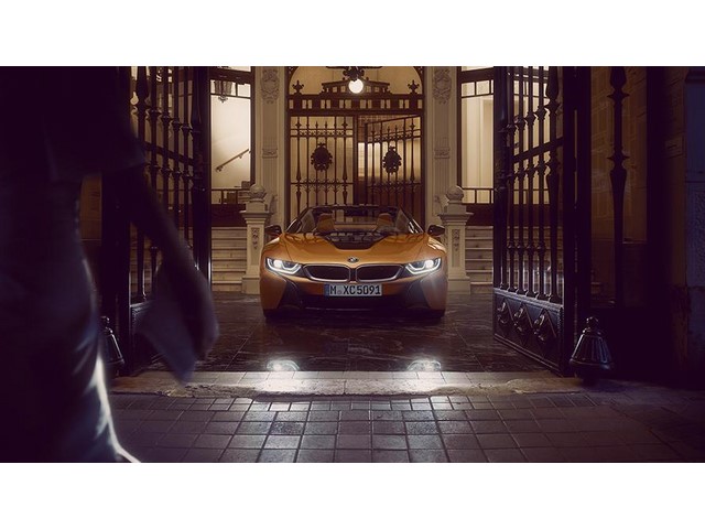 Libro Azul BMW i8 2020