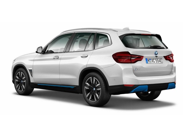 Libro Azul BMW iX3 2021