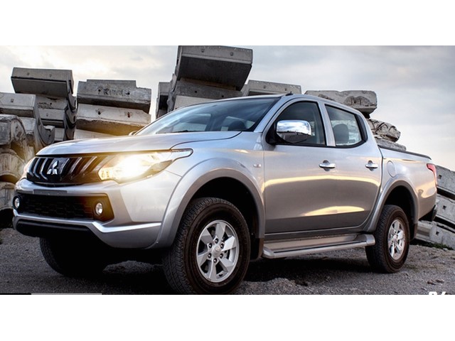 Libro Azul Mitsubishi L200 2017