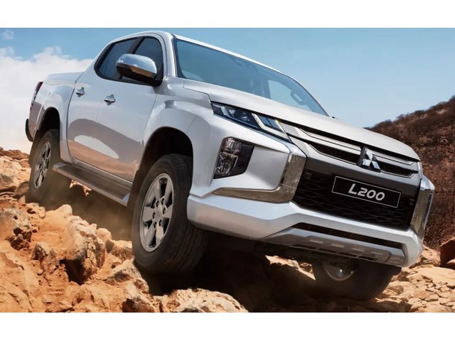 Libro Azul Mitsubishi L200 2022