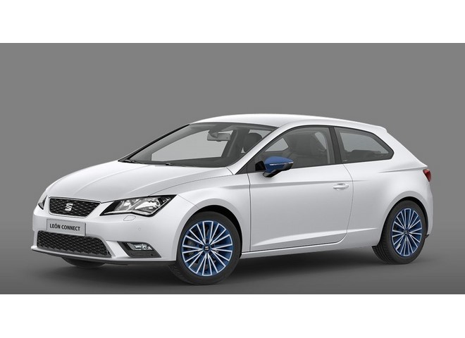 Frente de un Seat Leon 2016