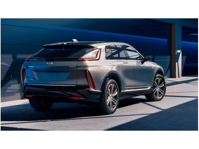 Libro Azul Cadillac Lyriq 2024