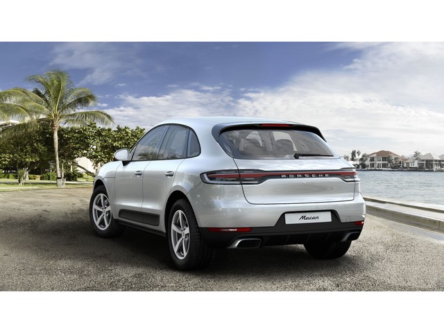 Libro Azul Porsche Macan 2021