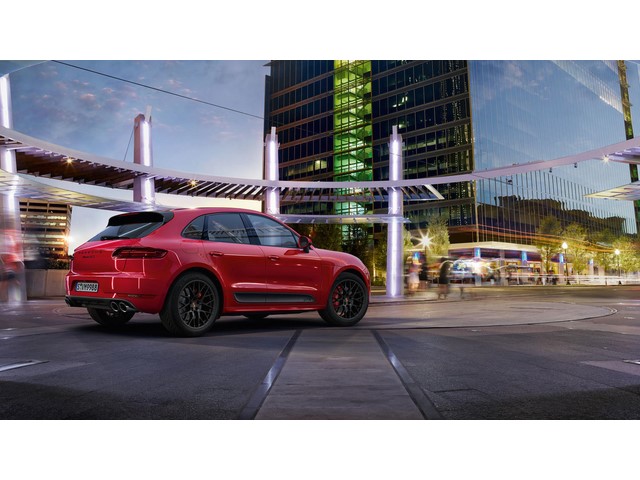 Libro Azul Porsche Macan 2018
