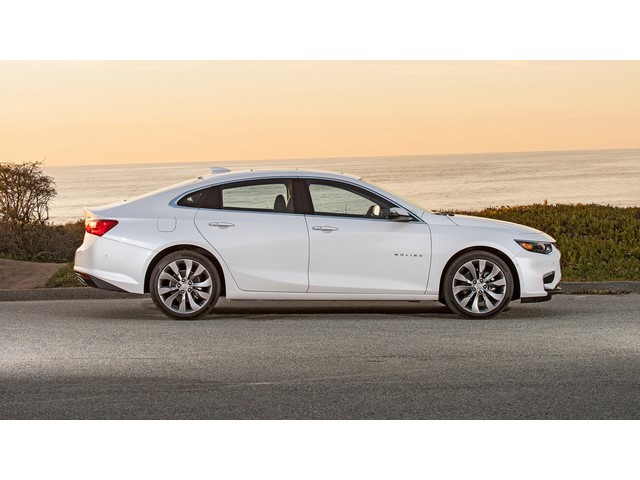 Libro Azul Chevrolet Malibu 2017