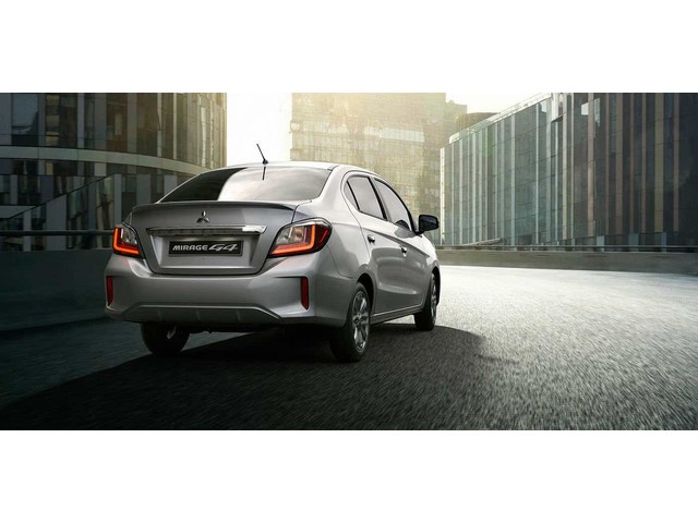 Libro Azul Mitsubishi Mirage 2022