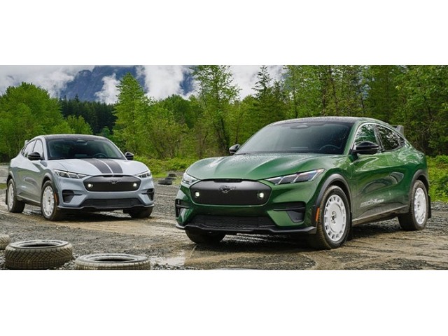 Libro Azul Ford Mustang 2025