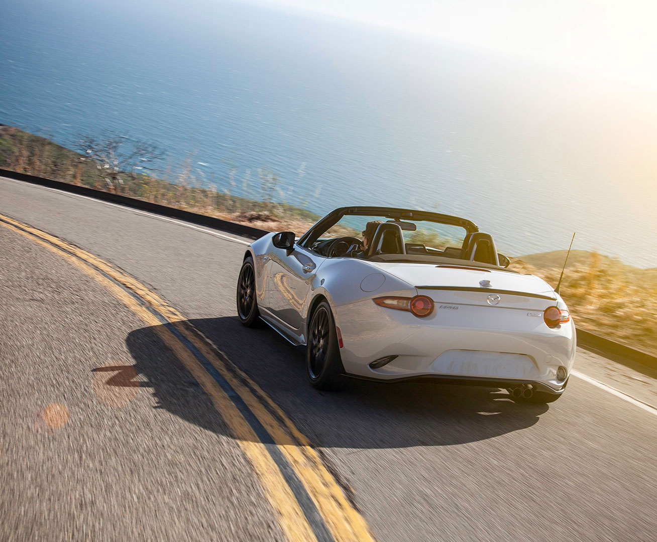 Libro Azul Mazda MX5 2018