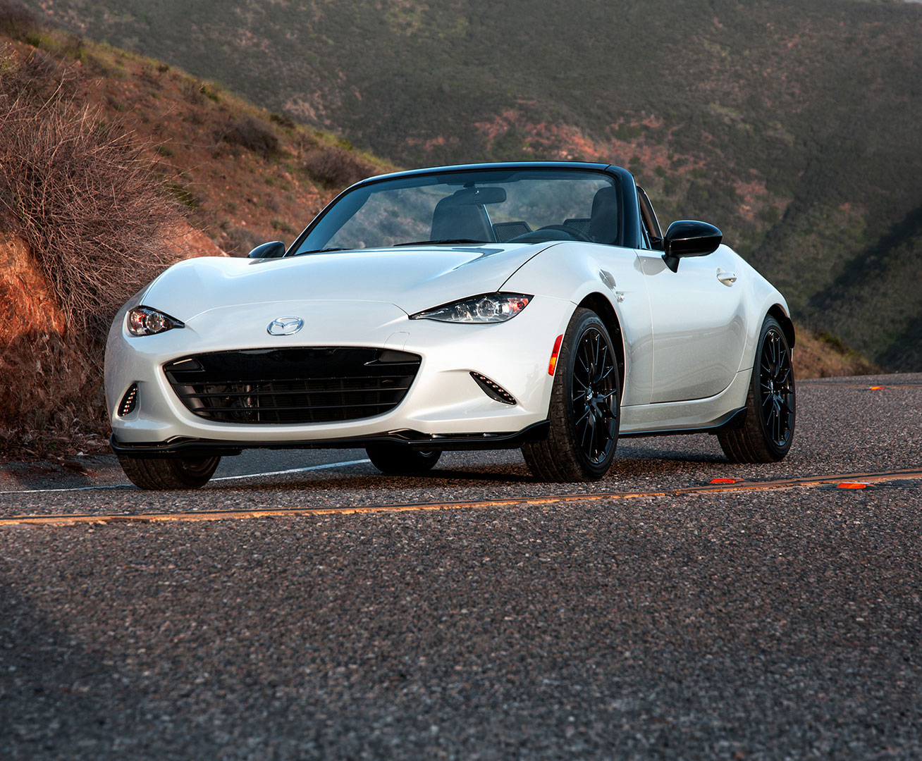 Libro Azul Mazda MX5 2018