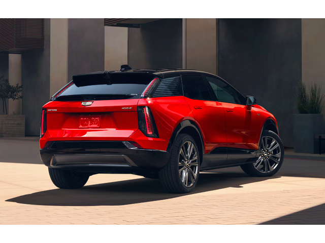 Vista trasera de un Cadillac Optiq 2027