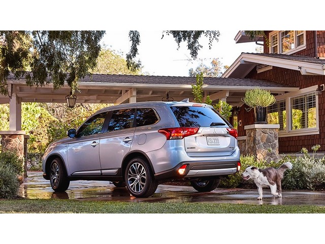 Libro Azul Mitsubishi Outlander 2018