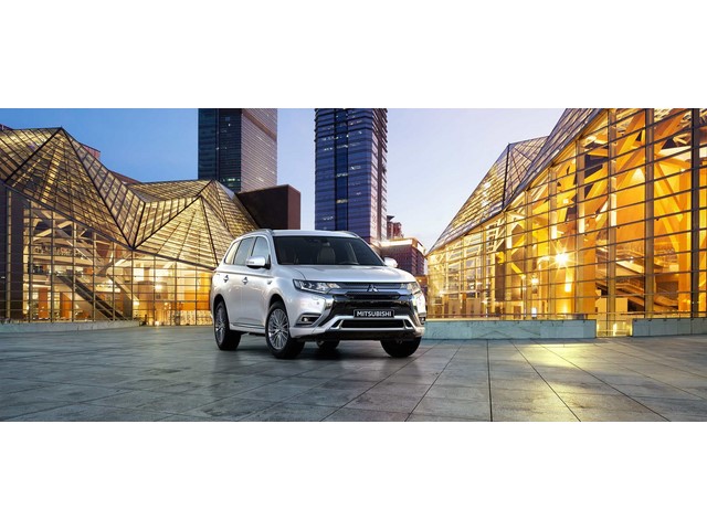 Libro Azul Mitsubishi Outlander 2019
