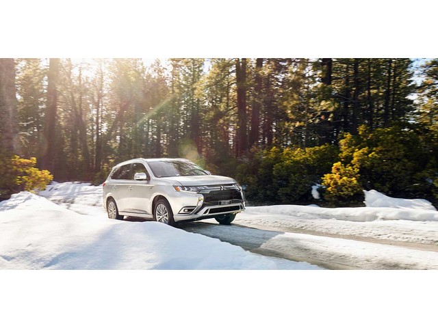 Libro Azul Mitsubishi Outlander 2021