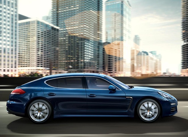 Libro Azul Porsche Panamera 2016