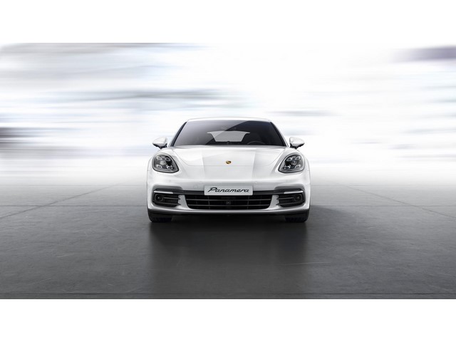 Libro Azul Porsche Panamera 2018