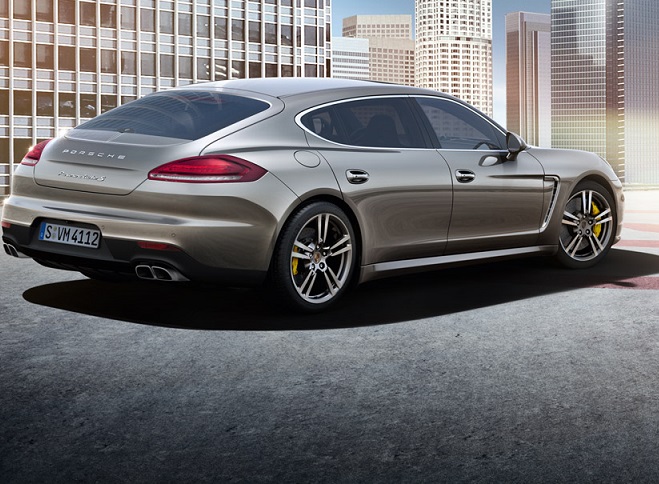 Libro Azul Porsche Panamera 2016