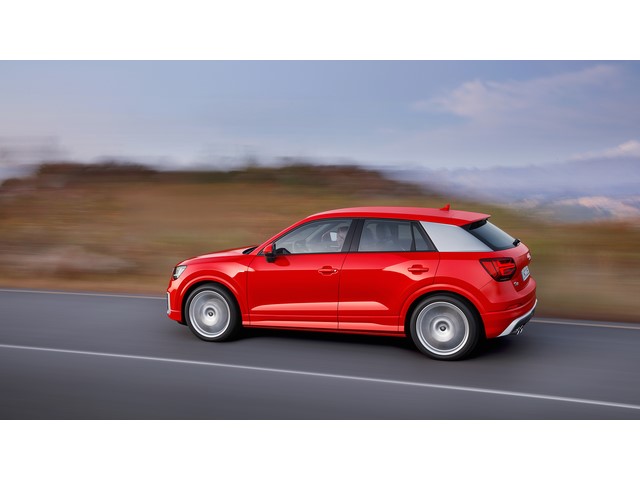 Libro Azul Audi Q2 2018
