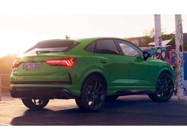 Libro Azul Audi Q3 2022