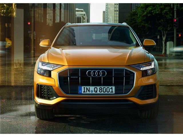 Libro Azul Audi Q8 2022