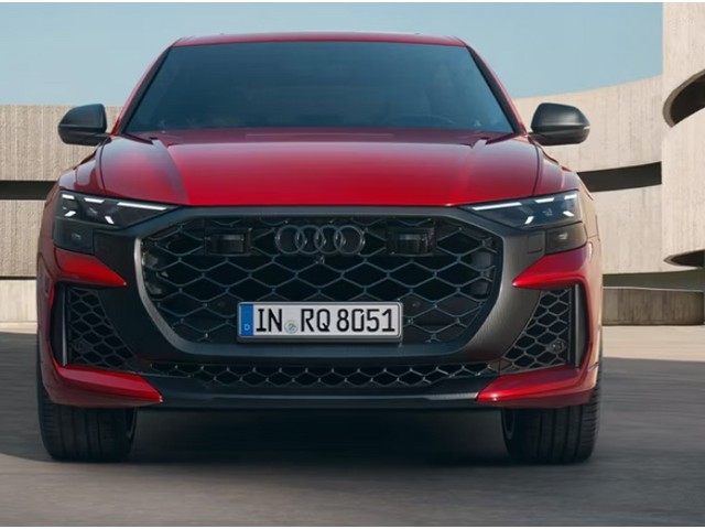 Libro Azul Audi Q8 2025