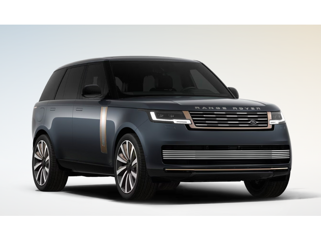 Frente de un Land Rover Range Rover 2027