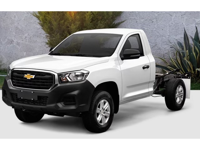 Frente de un General Motors S 10 Max 2027