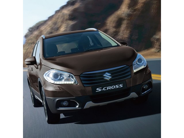 Frente de un Suzuki S-Cross 2016