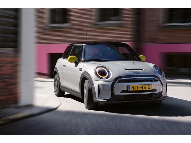 Libro Azul Mini Cooper MINI 2024
