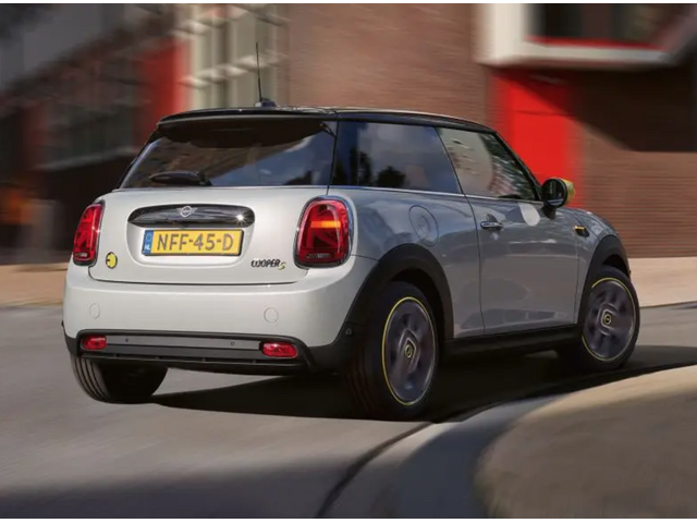 Libro Azul Mini Cooper MINI 2024