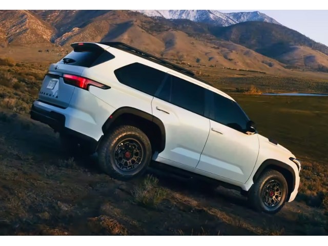 Libro Azul Toyota Sequoia 2023
