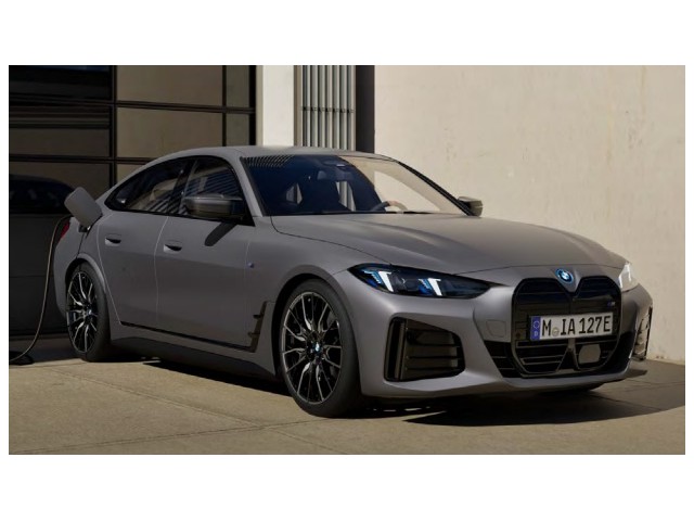Frente de un BMW i4 2026