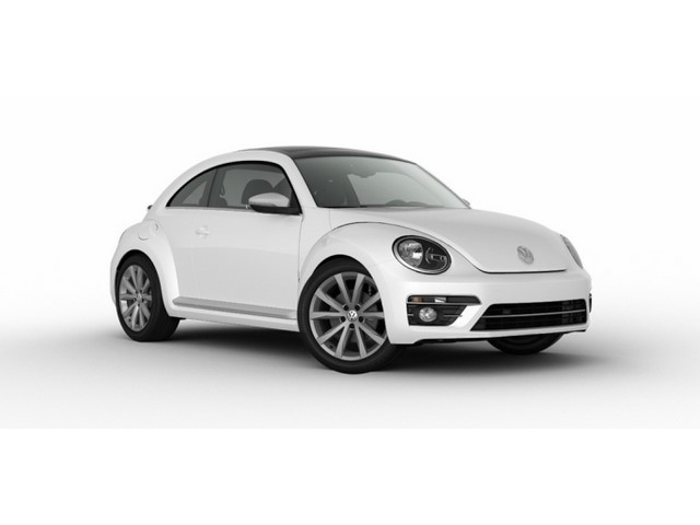 Frente de un Volkswagen Beetle 2017