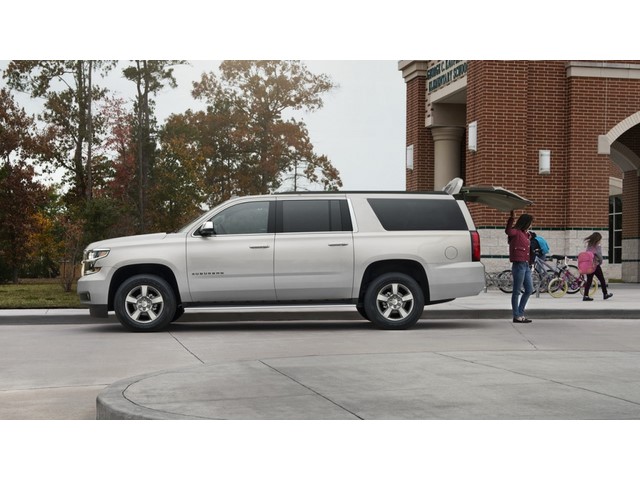 Libro Azul Chevrolet Suburban 2018