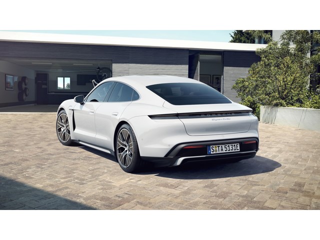 Libro Azul Porsche Taycan 2022