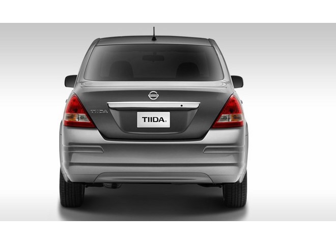Libro Azul Nissan Tiida 2017