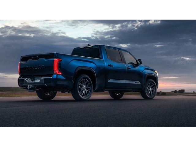 Libro Azul Toyota Tundra 2022