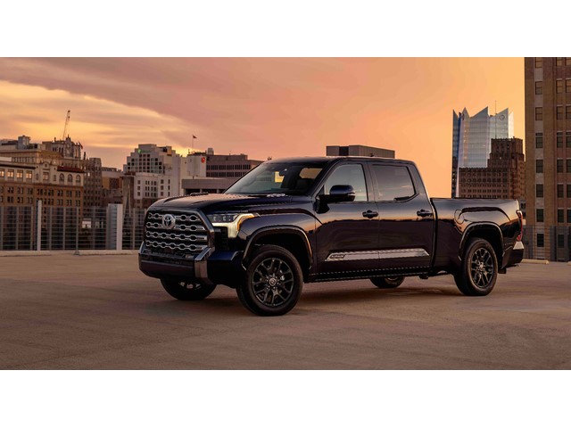 Libro Azul Toyota Tundra 2022