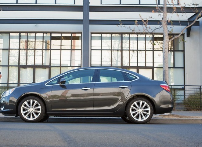 Libro Azul Buick Verano 2016