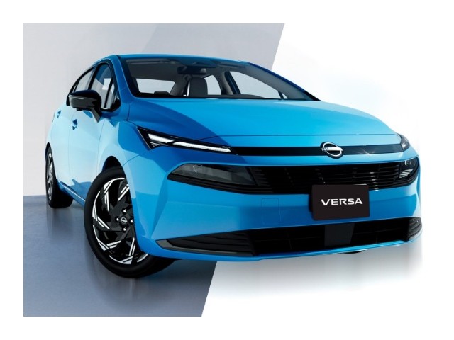 Libro Azul Nissan Versa 2026