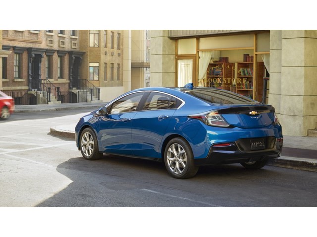 Libro Azul Chevrolet Volt 2017