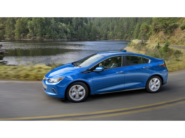 Libro Azul Chevrolet Volt 2018