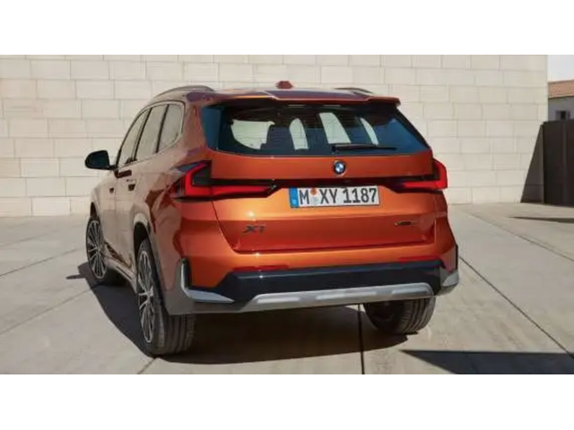 Libro Azul BMW X1 2024