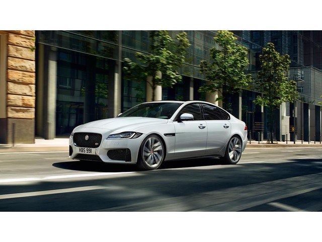 Libro Azul Jaguar XF 2018