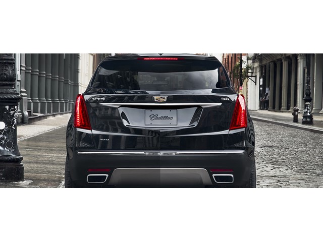 Libro Azul Cadillac XT5 2018