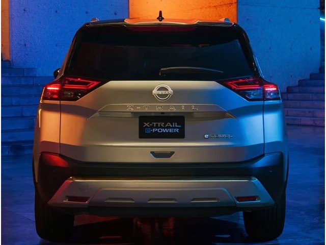 Libro Azul Nissan X Trail 2023