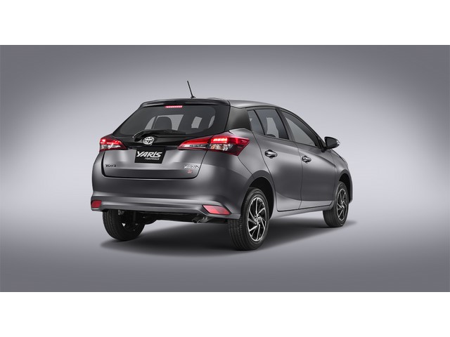 Libro Azul Toyota Yaris 2021