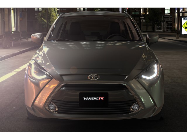 Libro Azul Toyota Yaris 2017