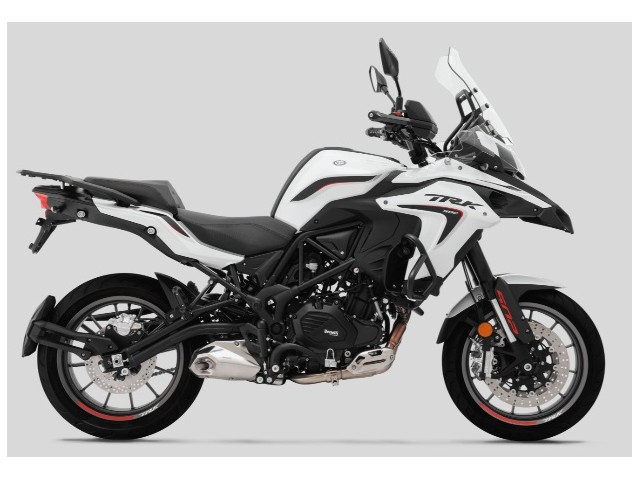 Libro Azul BENELLI TRK 502 2026